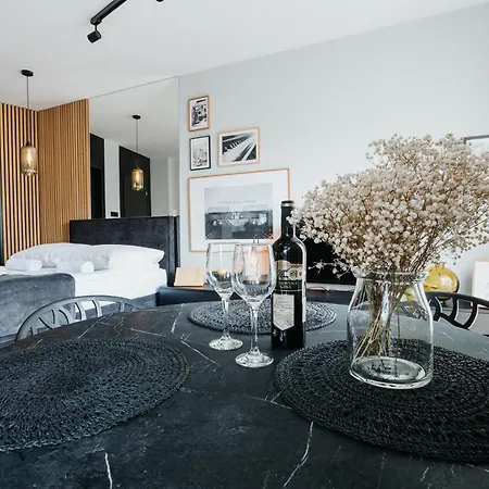 Cubicle 72 Big Terrace Apartamento Cracovia